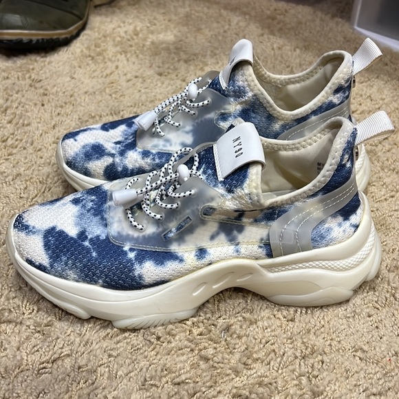Cloud Tie Dye Sneakers - Picture 2 of 3